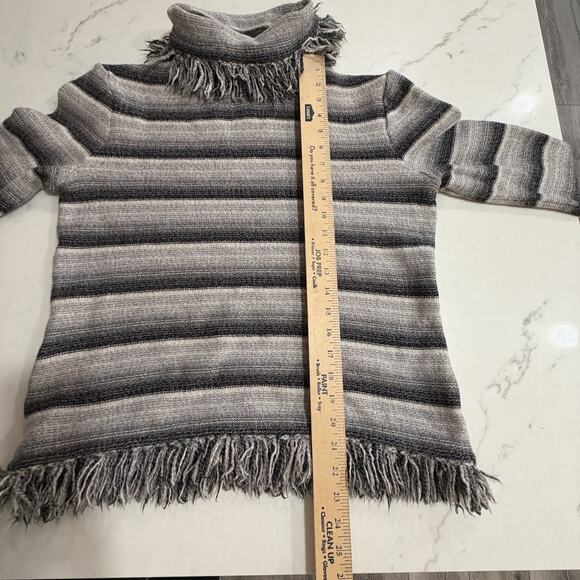 St John Sport Sweater Womens Stripe Fringe Ombre Gray Size Small Old Money Lux - Picture 7 of 8
